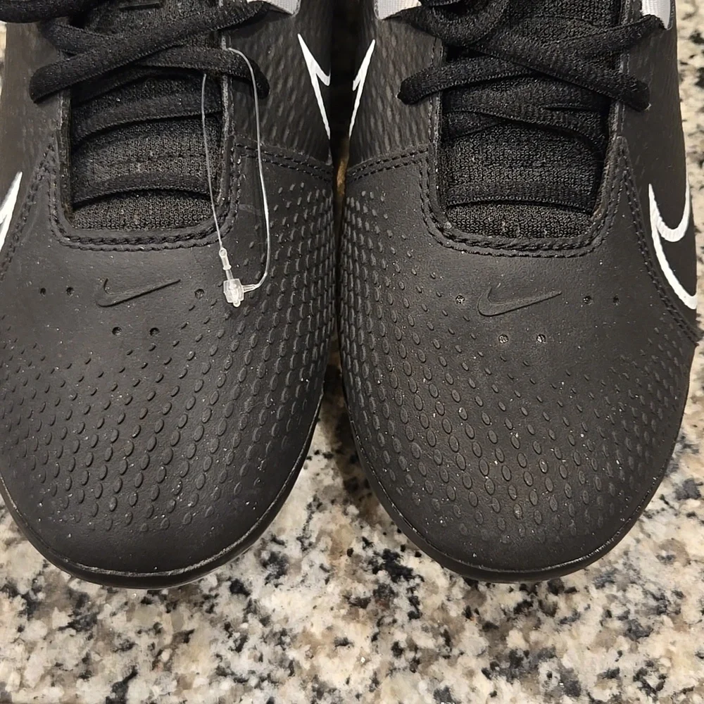NIKE HYPERDIAMOND 4 PRO SOFTBALL WOMEN'S CLEATS. SIZE 11.5 CZ5920-010